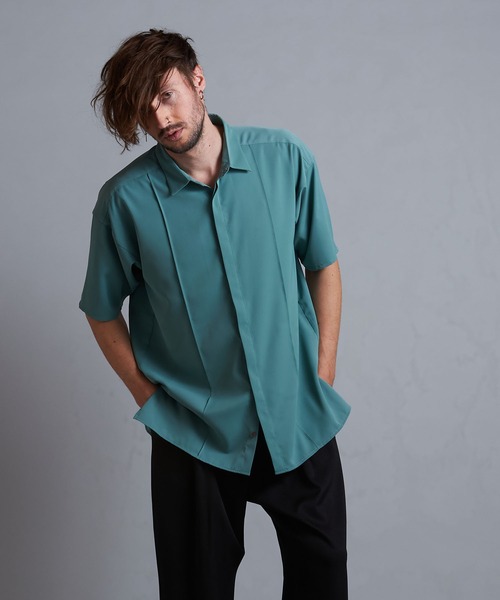 NO ID.(ノーアイディ)の「【NO ID.】Pin-Tuck Fly-Front Big Shirt / ピン タック フライフロント ビッグ シャツ(シャツ/ブラウス・メンズ・グリーン/ホワイト/グレー/ブラック・ONE SIZE)」の18枚目の写真