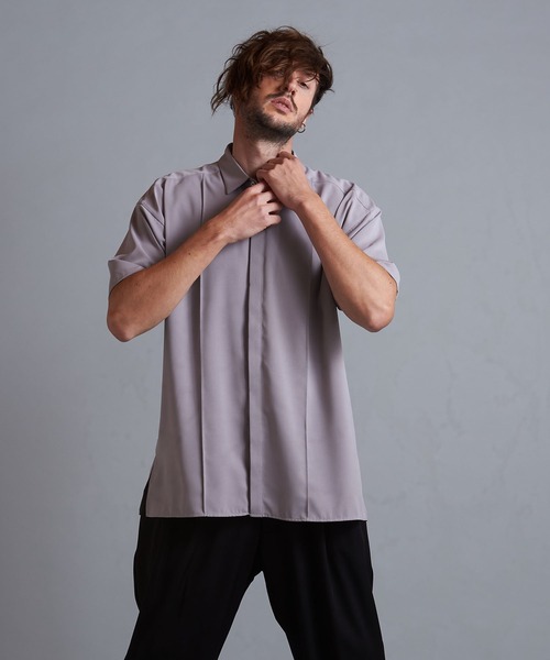 NO ID.(ノーアイディ)の「【NO ID.】Pin-Tuck Fly-Front Big Shirt / ピン タック フライフロント ビッグ シャツ(シャツ/ブラウス・メンズ・グリーン/ホワイト/グレー/ブラック・ONE SIZE)」の19枚目の写真