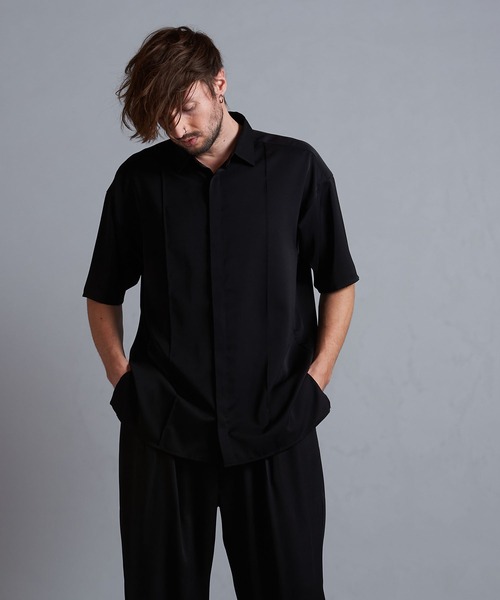 NO ID.(ノーアイディ)の「【NO ID.】Pin-Tuck Fly-Front Big Shirt / ピン タック フライフロント ビッグ シャツ(シャツ/ブラウス・メンズ・グリーン/ホワイト/グレー/ブラック・ONE SIZE)」の20枚目の写真