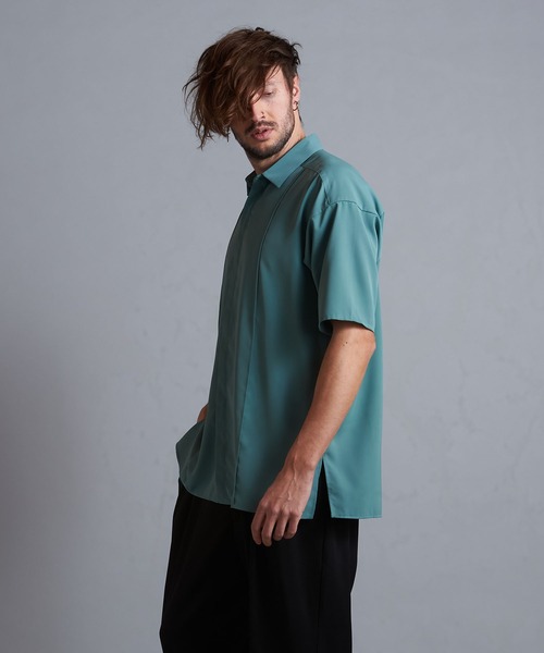 NO ID.(ノーアイディ)の「【NO ID.】Pin-Tuck Fly-Front Big Shirt / ピン タック フライフロント ビッグ シャツ(シャツ/ブラウス・メンズ・グリーン/ホワイト/グレー/ブラック・ONE SIZE)」の22枚目の写真