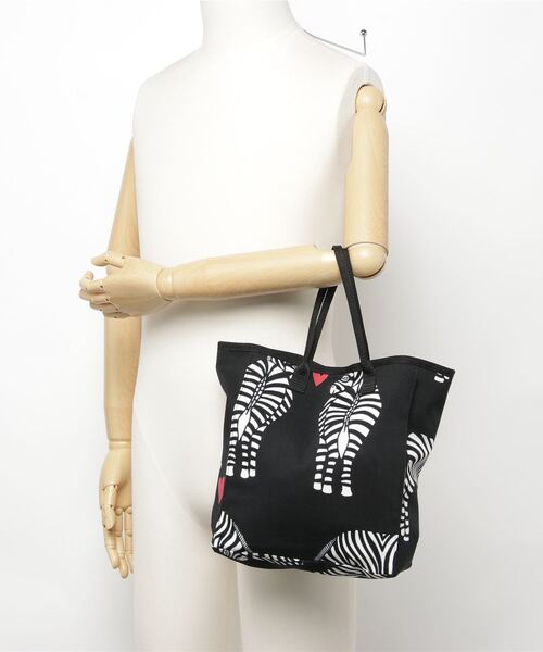 BOHEMIANS（ボヘミアンズ）の「BOHEMIANS/ボヘミアンズ　LOVE ZEBRA ST MINI TOTE ラブゼブラミニトートバッグ　BB-240（トートバッグ・レディース・ブラック・F）」の4枚目の写真