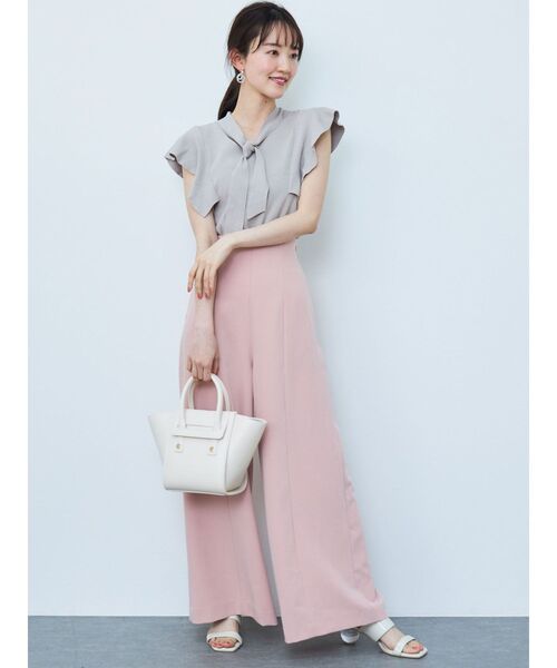 MERCURYDUO（マーキュリーデュオ）の「ボウタイ付きラッフルコンパクトニット（ニット/セーター・レディース・ベビーピンク/オフホワイト/チャコールグレー/ブラック・FREE）」の8枚目の写真