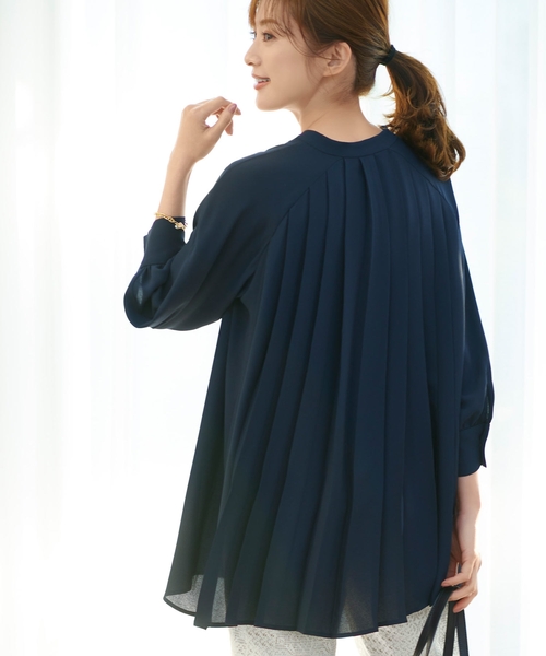 【WEB限定カラーあり/接触冷感/洗える】バックシャンプリーツフリュイドブラウス