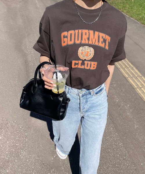 Chillfar（チルファー）の「デイリーアソートロゴTシャツ（Tシャツ/カットソー・レディース・ホワイト×ブラック/オートミール/アイボリー系1/ホワイト×ブルー/ホワイト×グリーン/ピンク/クリーム/レモンイエロー/アイボリー系/ホワイト×レッド/ホワイト系/チャコール・FREE）」の6枚目の写真