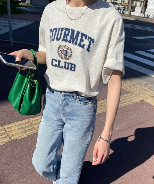 Chillfar（チルファー）の「デイリーアソートロゴTシャツ（Tシャツ/カットソー・レディース・ホワイト×ブラック/オートミール/アイボリー系1/ホワイト×ブルー/ホワイト×グリーン/ピンク/クリーム/レモンイエロー/アイボリー系/ホワイト×レッド/ホワイト系/チャコール・FREE）」の9枚目の写真