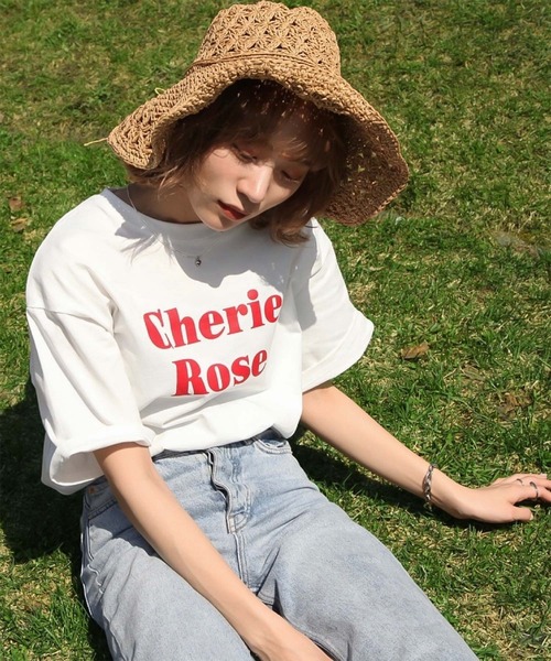 Chillfar（チルファー）の「デイリーアソートロゴTシャツ（Tシャツ/カットソー・レディース・ホワイト×ブラック/オートミール/アイボリー系1/ホワイト×ブルー/ホワイト×グリーン/ピンク/クリーム/レモンイエロー/アイボリー系/ホワイト×レッド/ホワイト系/チャコール・FREE）」の2枚目の写真