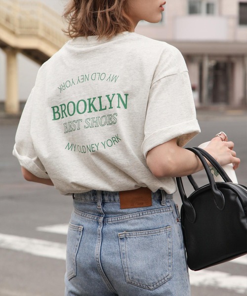 Chillfar（チルファー）の「デイリーアソートロゴTシャツ（Tシャツ/カットソー・レディース・ホワイト×ブラック/オートミール/アイボリー系1/ホワイト×ブルー/ホワイト×グリーン/ピンク/クリーム/レモンイエロー/アイボリー系/ホワイト×レッド/ホワイト系/チャコール・FREE）」の8枚目の写真