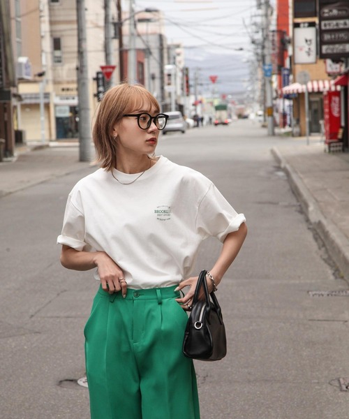 Chillfar（チルファー）の「デイリーアソートロゴTシャツ（Tシャツ/カットソー・レディース・ホワイト×ブラック/オートミール/アイボリー系1/ホワイト×ブルー/ホワイト×グリーン/ピンク/クリーム/レモンイエロー/アイボリー系/ホワイト×レッド/ホワイト系/チャコール・FREE）」の22枚目の写真