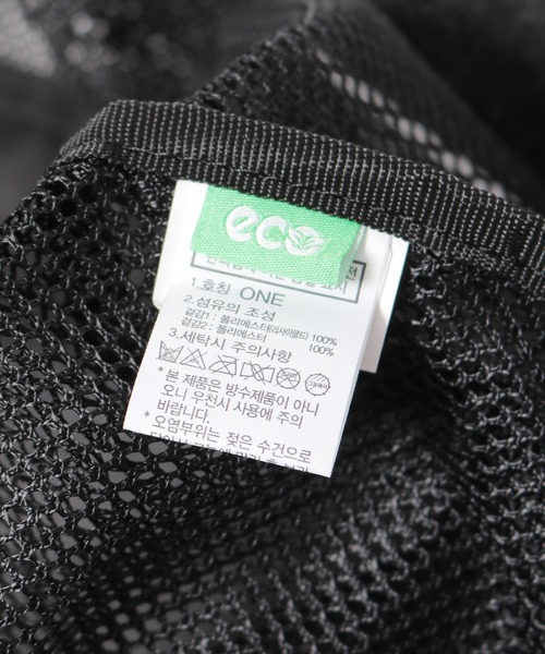 THE NORTH FACE(ザノースフェイス)の「THE NORTH FACE/ザ・ノースフェイス ALL MESH SHOULDER BAG メッシュ ショルダー バッグ ブランドロゴ(ショルダーバッグ・メンズ・ブラック/ホワイト・ONE SIZE)」の5枚目の写真