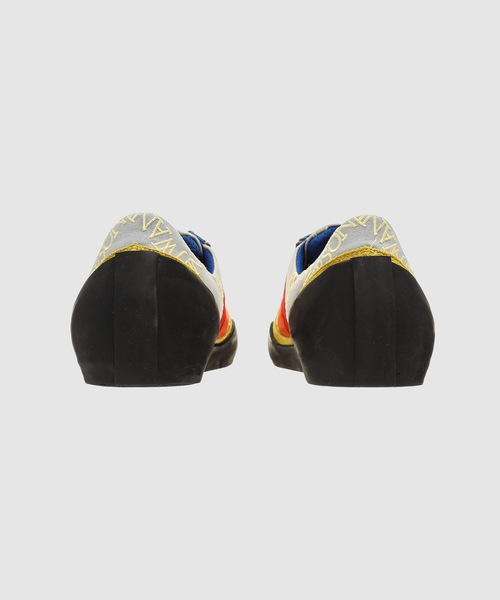 JW Anderson(ジェイダブリューアンダーソン)の「シューズ(その他シューズ・メンズ・その他/その他1・41/42/43)」の5枚目の写真