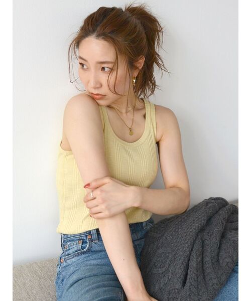 Ungrid(アングリッド)の「ランダムテレコタンクトップ(Tシャツ/カットソー・レディース・ターコイズブルー/イエロー/ピンク/チャコールグレー/オフホワイト・FREE)」の7枚目の写真