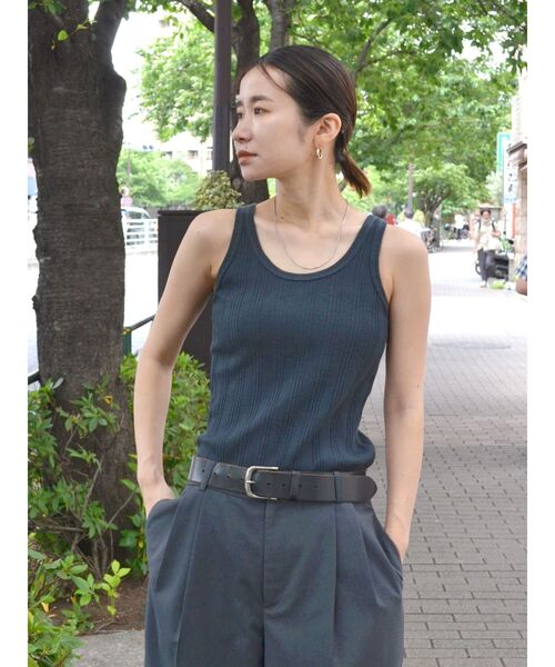 Ungrid(アングリッド)の「ランダムテレコタンクトップ(Tシャツ/カットソー・レディース・ターコイズブルー/イエロー/ピンク/チャコールグレー/オフホワイト・FREE)」の10枚目の写真