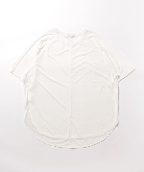 FOREVER 21（フォーエバー トゥエンティーワン）の「無地ラグランＴシャツ（Tシャツ/カットソー・レディース・ブラック/オフホワイト・SMALL/MEDIUM）」の12枚目の写真