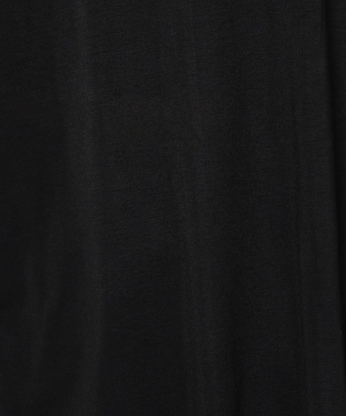 FOREVER 21（フォーエバー トゥエンティーワン）の「無地ラグランＴシャツ（Tシャツ/カットソー・レディース・ブラック/オフホワイト・SMALL/MEDIUM）」の5枚目の写真