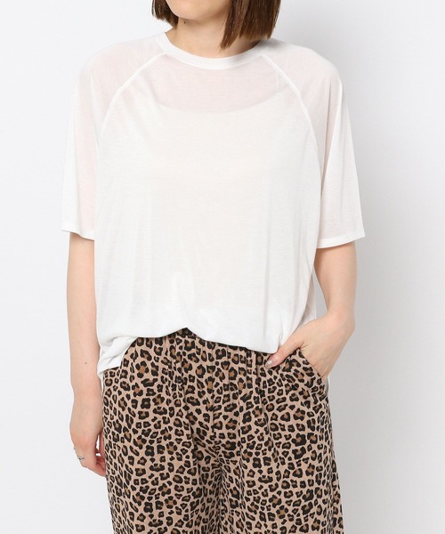 FOREVER 21（フォーエバー トゥエンティーワン）の「無地ラグランＴシャツ（Tシャツ/カットソー・レディース・ブラック/オフホワイト・SMALL/MEDIUM）」の13枚目の写真