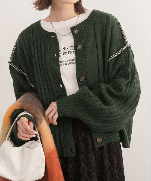 ad thie(アドティエ)の「前後2WAY ステッチニットカーディガン(カーディガン/ボレロ・レディース・グリーン/ブラック/イエロー/アイボリー・FREE)」の3枚目の写真