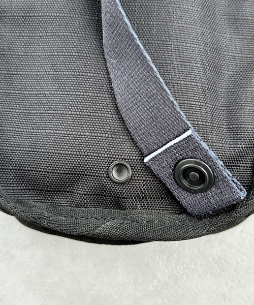 NIKE（ナイキ）の「NIKE(ナイキ)/スマホショルダー ミニショルダーバッグ ランヤード 縦長ミニポシェット/クラブ フォーンクロスボディー（ショルダーバッグ・メンズ・シルバー/ブルー/ブラック/レッド/ベージュ・FREE）」の21枚目の写真