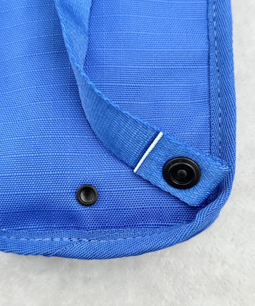 NIKE（ナイキ）の「NIKE(ナイキ)/スマホショルダー ミニショルダーバッグ ランヤード 縦長ミニポシェット/クラブ フォーンクロスボディー（ショルダーバッグ・メンズ・シルバー/ブルー/ブラック/レッド/ベージュ・FREE）」の18枚目の写真