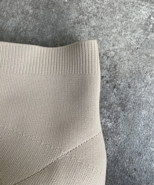 Thevon（ゼボン）の「ニットショートブーツ（ブーツ・レディース・ベージュ/ブラック・SMALL/MEDIUM/LARGE）」の6枚目の写真