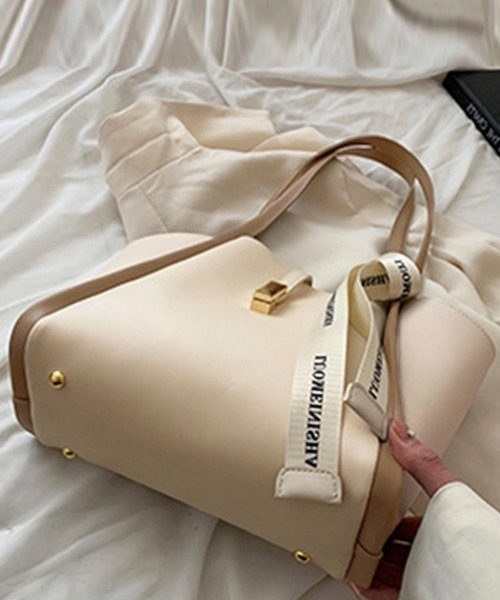Miniministore（ミニミニストア）の「ポーチ付きトートバッグ レディース 韓国（トートバッグ・レディース・ミント/ブラック/アイボリー・フリー）」の17枚目の写真