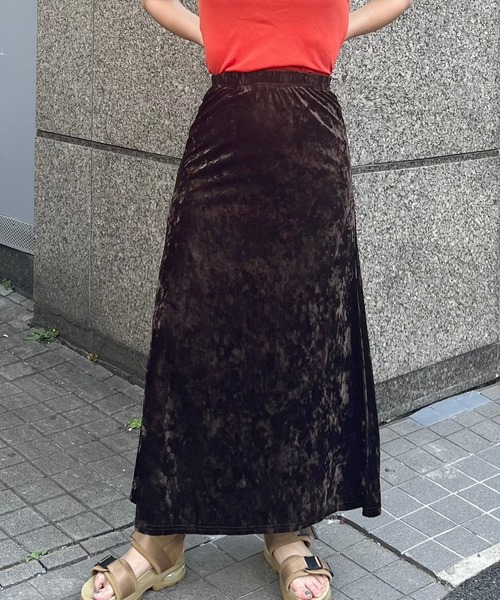 LIENCOEUR(リアンクール)の「ベロアロングスカート(スカート・レディース・ブラウン/カーキ/ベージュ/ブラック・FREE)」の14枚目の写真