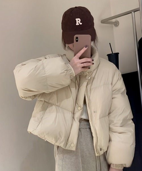 Chaco closet（チャコ クローゼット）の「ショート丈中綿エコダウンジャケット（ダウンジャケット/コート・レディース・イエロー/パープル/ベージュ/ブルー/ピンク/アイボリー/ブラック・FREE）」の8枚目の写真