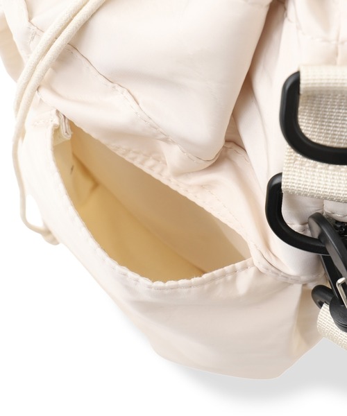 VICKY(ビッキー)の「【KOREAN ITEM】防水防汚ミリタリー巾着ショルダーバッグ(ショルダーバッグ・レディース・ブラック/オフホワイト・FREE)」の10枚目の写真