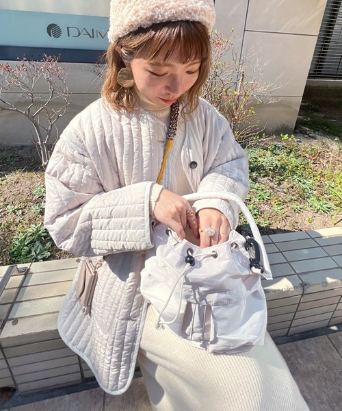 VICKY(ビッキー)の「【KOREAN ITEM】防水防汚ミリタリー巾着ショルダーバッグ(ショルダーバッグ・レディース・ブラック/オフホワイト・FREE)」の13枚目の写真