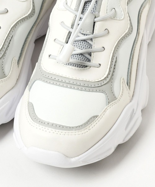BAYFLOW（ベイフロー）の「ストレッチシュースニーカー（スニーカー・レディース・ホワイト/ライトグレー・LARGE/MEDIUM）」の15枚目の写真