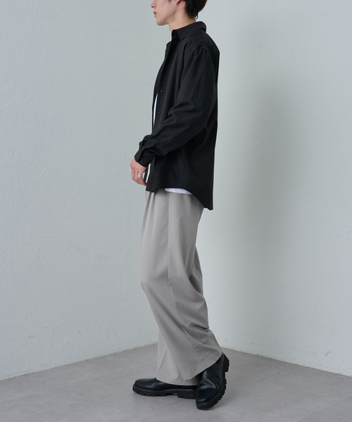 COLONY 2139(コロニートゥーワンスリーナイン)の「ポリストレッチ2タックワイドパンツ(スラックス・メンズ・ブラック/グレイッシュベージュ・LARGE/MEDIUM)」の17枚目の写真
