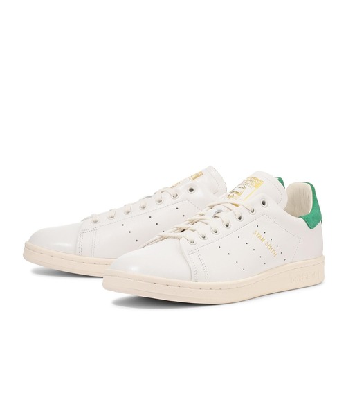 adidas(アディダス)の「STAN SMITH LUX IF8844(スニーカー・メンズ・ホワイト・28.5cm/29.0cm/27.0cm/24.0cm/23.0cm/25.5cm/26.5cm/27.5cm/24.5cm/25.0cm/28.0cm/23.5cm/26.0cm/22.5cm/30.0cm)」の3枚目の写真
