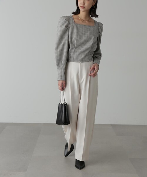 FREE'S MART(フリーズマート)の「◇スクエアネックボリュームスリーブ長袖ブラウス(シャツ/ブラウス・レディース・ブラック系その他/ホワイト系その他/グリーン系その他3/ブラック系その他2・FREE)」の11枚目の写真