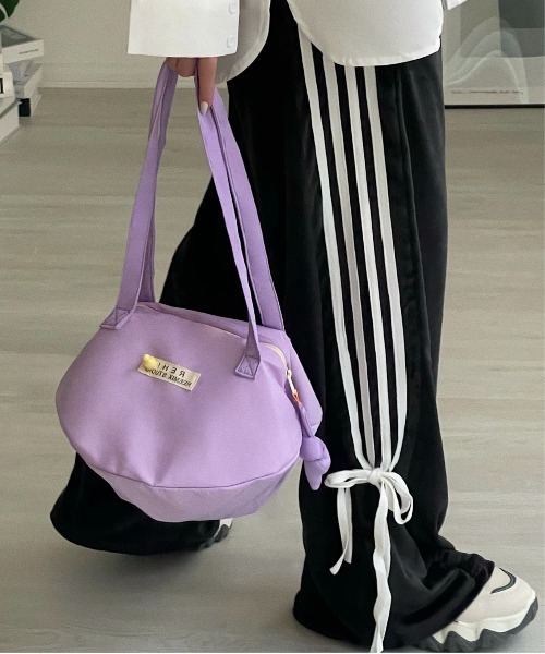 Chick(チック)の「▲【TAE×Chick】ラウンドミニショルダーバッグ(ショルダーバッグ・レディース・ブルー/ラベンダー/ピンク・FREE)」の2枚目の写真