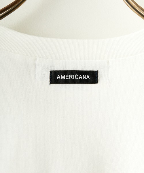 AMERICANA（アメリカーナ）の「【CLASSY. 5月号掲載】[Americana×JEANS FACTORY/アメリカーナ×ジーンズファクトリー] 別注 ラウンドヘム バックプリントTシャツ（Tシャツ/カットソー・レディース・スミクロ/ホワイト/ライトグレー・F）」の7枚目の写真
