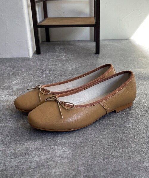 REMME（レメ）の「【REMME/レメ】レザーバレーシューズ（バレエシューズ・レディース・ベージュ/グリーン/シルバー/ブラック系その他/ブラック・38/37）」の8枚目の写真