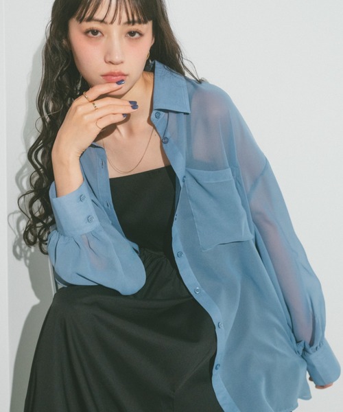 VANNIE U（ヴァニーユー）の「ダブルポケットオーバーシアーシャツ（シャツ/ブラウス・レディース・ブルー/ホワイト/ピンク・FREE）」の7枚目の写真