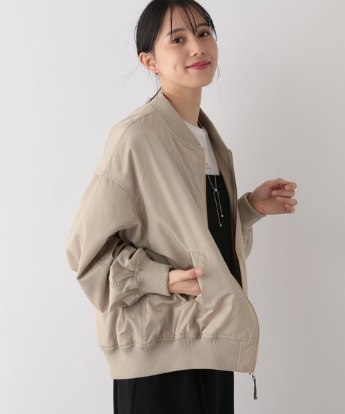 GLOBAL WORK（グローバルワーク）の「撥水軽やかMA-1/975890（MA-1・レディース・ベージュ/アイボリー/グレー/カーキ・REGULAR/SHORT）」の4枚目の写真