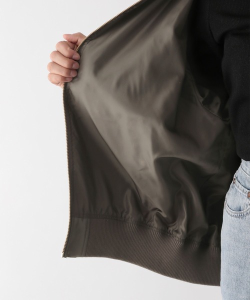 GLOBAL WORK（グローバルワーク）の「撥水軽やかMA-1/975890（MA-1・レディース・ベージュ/アイボリー/グレー/カーキ・REGULAR/SHORT）」の9枚目の写真