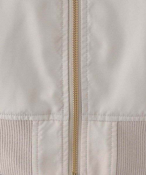 GLOBAL WORK（グローバルワーク）の「撥水軽やかMA-1/975890（MA-1・レディース・ベージュ/アイボリー/グレー/カーキ・REGULAR/SHORT）」の7枚目の写真