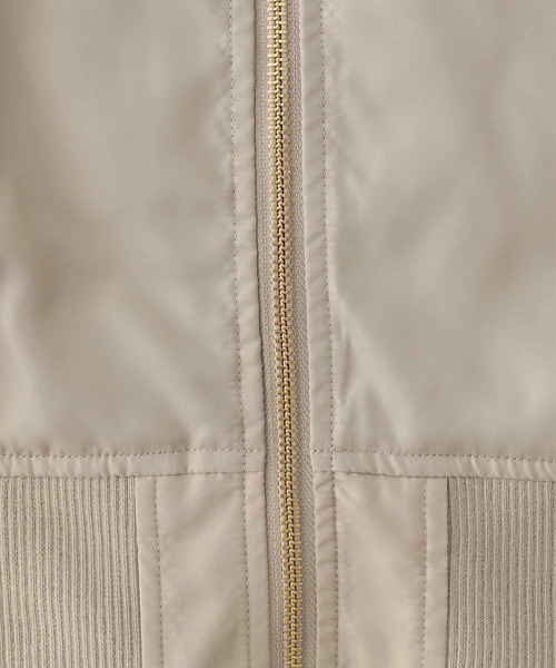 GLOBAL WORK（グローバルワーク）の「撥水軽やかMA-1/975890（MA-1・レディース・ベージュ/アイボリー/グレー/カーキ・REGULAR/SHORT）」の6枚目の写真