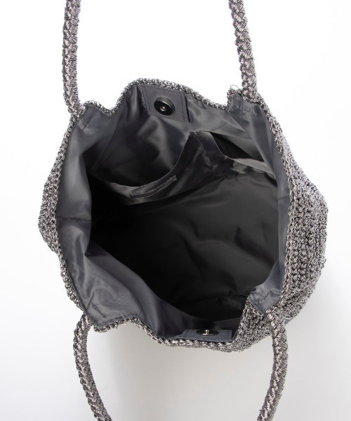 cache cache（カシュ カシュ）の「カシュカシュ cachecache / メタリックコード柄編みトートバッグ（トートバッグ・レディース・マルチ/シルバー/ブラック/ホワイト/シルバー系その他・FREE）」の8枚目の写真