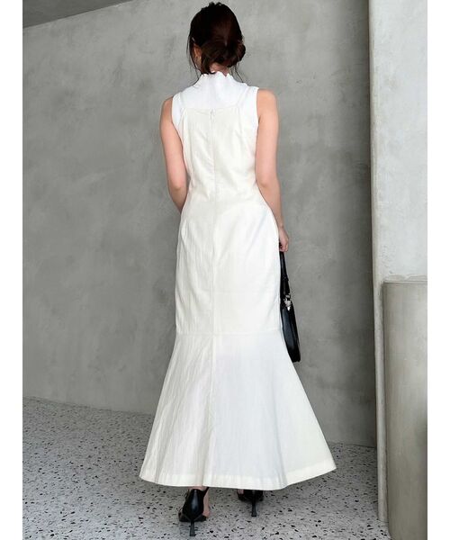 dazzlin(ダズリン)の「ショートコンビタイトワンピース(ワンピース・レディース・オフホワイト/ベージュ/ブラック・SMALL/MEDIUM/X-SMALL)」の12枚目の写真