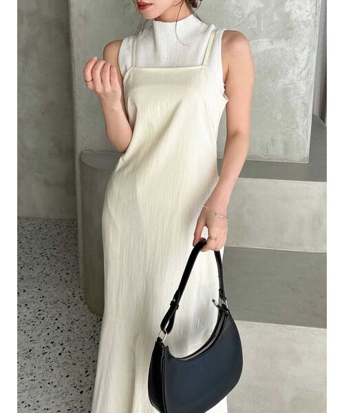 dazzlin(ダズリン)の「ショートコンビタイトワンピース(ワンピース・レディース・オフホワイト/ベージュ/ブラック・SMALL/MEDIUM/X-SMALL)」の13枚目の写真