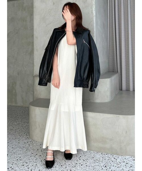 dazzlin(ダズリン)の「ショートコンビタイトワンピース(ワンピース・レディース・オフホワイト/ベージュ/ブラック・SMALL/MEDIUM/X-SMALL)」の15枚目の写真