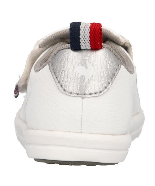le coq sportif（ルコックスポルティフ）の「le coq sportif ルコックスポルティフ LA ROLAND 2 F【脱ぎ履き簡単】ベビーシューズ(ラローラン2F) QL5XJC05WB ホワイト/ビービーアール（スニーカー・キッズ・トリコロール/ホワイト系その他・16.0cm/15.0cm/14.0cm/13.0cm）」の5枚目の写真