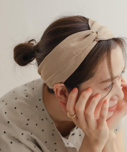 URBAN RESEARCH DOORS(アーバンリサーチドアーズ)の「リネンブレンドヘアバンド(ヘアバンド・レディース・ベージュ系その他/ブラック・-)」の10枚目の写真
