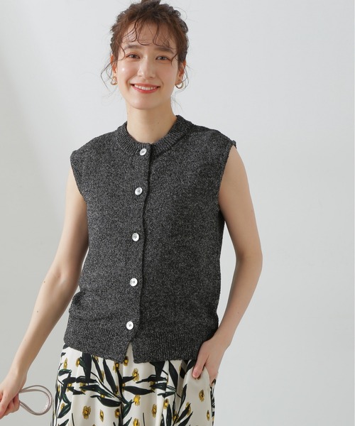 N.（N. Natural Beauty Basic）（エヌエヌナチュラルビューティーベーシック）の「◆フロントボタンニットタンク（ベスト・レディース・オフホワイト/ブラック/グリーン・MEDIUM）」の14枚目の写真