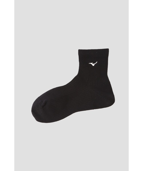 MARGARET HOWELL（マーガレットハウエル）の「FIT SUPPORT SHORT SOCKS（ソックス/靴下・レディース・オレンジ系その他3/ブラック/ホワイト・-）」の2枚目の写真
