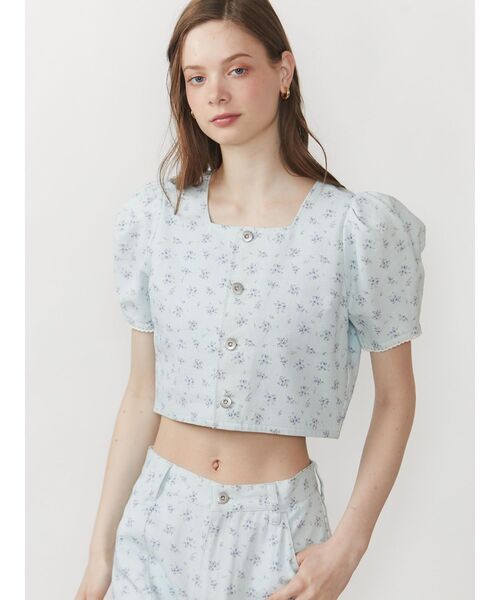 CALNAMUR(カルナムール)の「フラワースクエアネックトップス【セットアップ着用可】(シャツ/ブラウス・レディース・ホワイト/ブルー・FREE)」の9枚目の写真