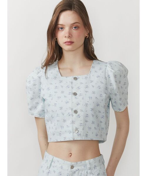 CALNAMUR(カルナムール)の「フラワースクエアネックトップス【セットアップ着用可】(シャツ/ブラウス・レディース・ホワイト/ブルー・FREE)」の11枚目の写真